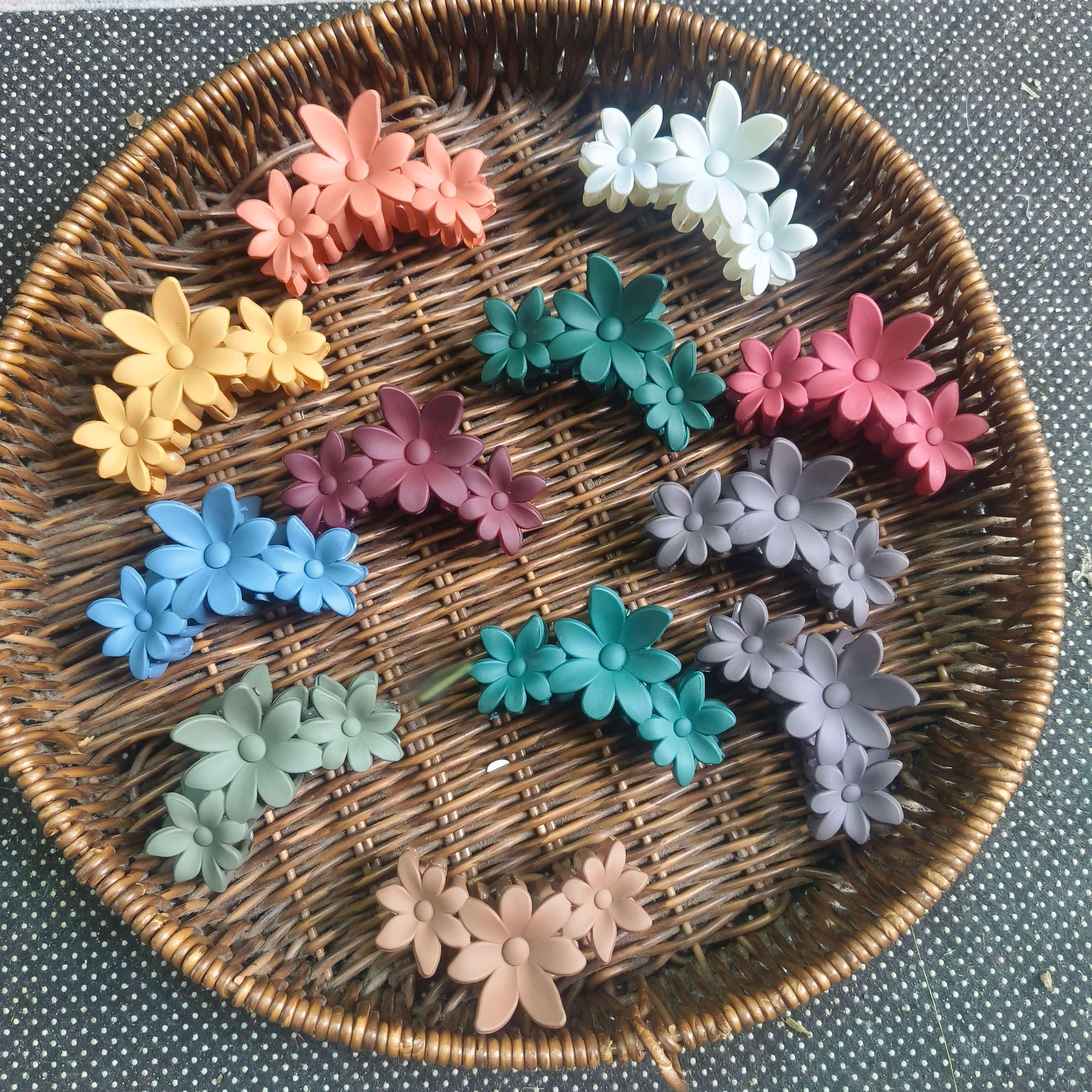 Tripetals Matt (6 Pieces) - Image 1